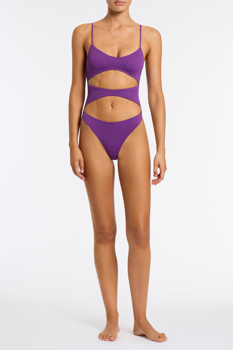 Luss Triangl Cesy Women One Piece Swimsuit | AlGiRkbr